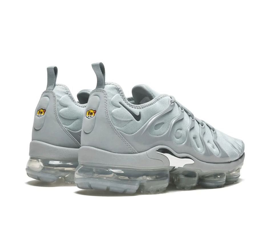 Vapor Max Plus