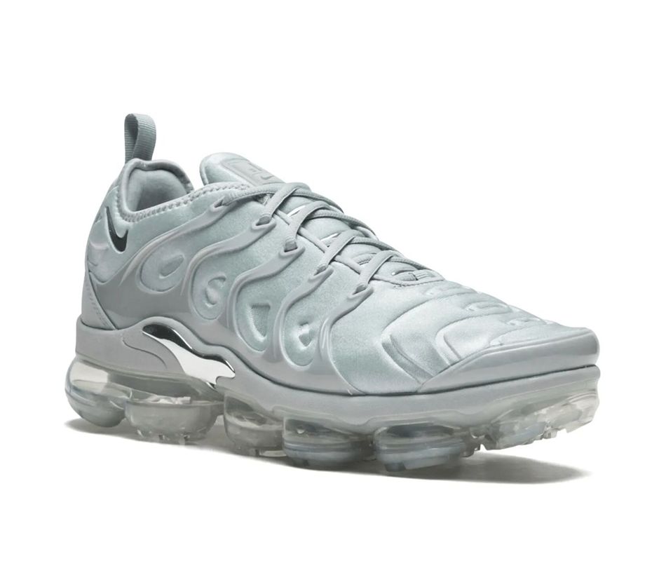Vapor Max Plus